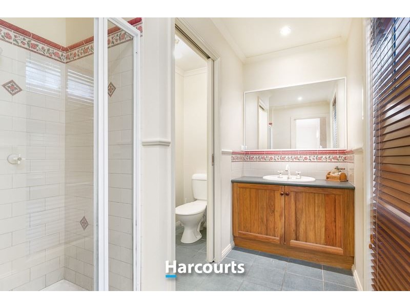 45 Janet Bowman Boulevard, Beaconsfield VIC 3807