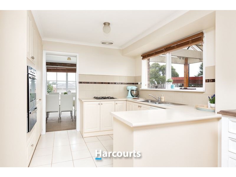 6 Florence Avenue, Berwick VIC 3806