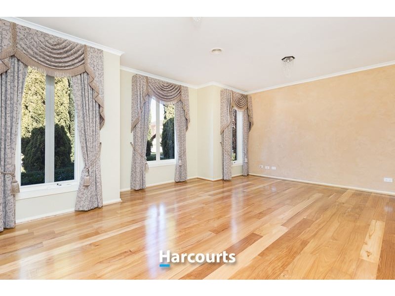 12 Snowgum Court, Narre Warren South VIC 3805