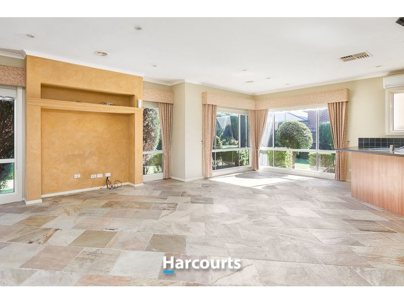12 Snowgum Court, Narre Warren South VIC 3805