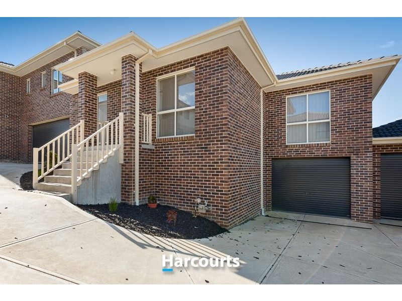 2/33 Portchester Blvd, Beaconsfield VIC 3807