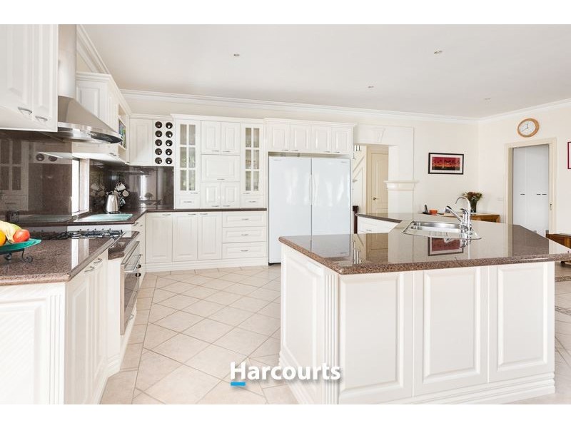 21 Louise Baille Avenue, Narre Warren South VIC 3805