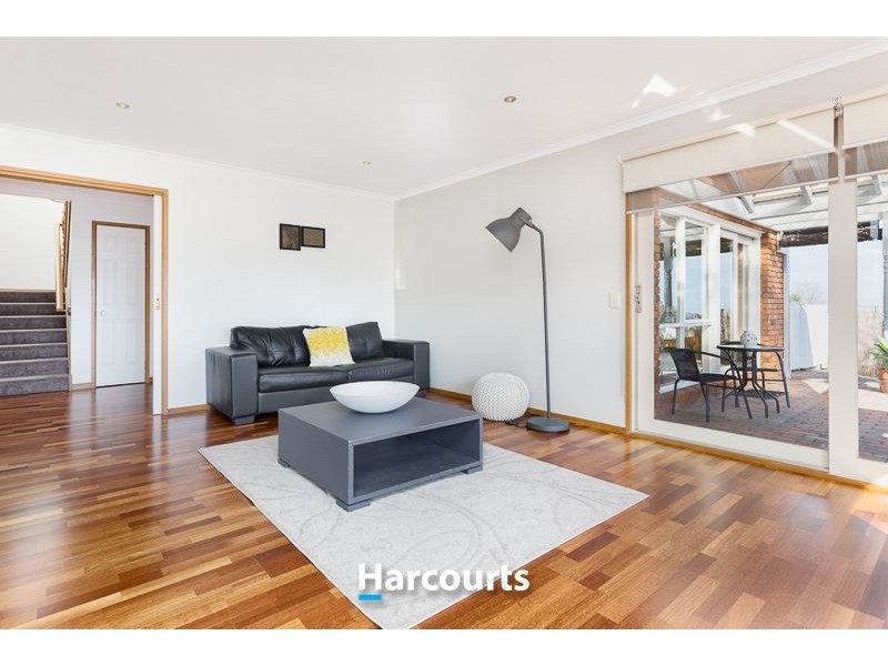 6 Werona Court, Berwick VIC 3806