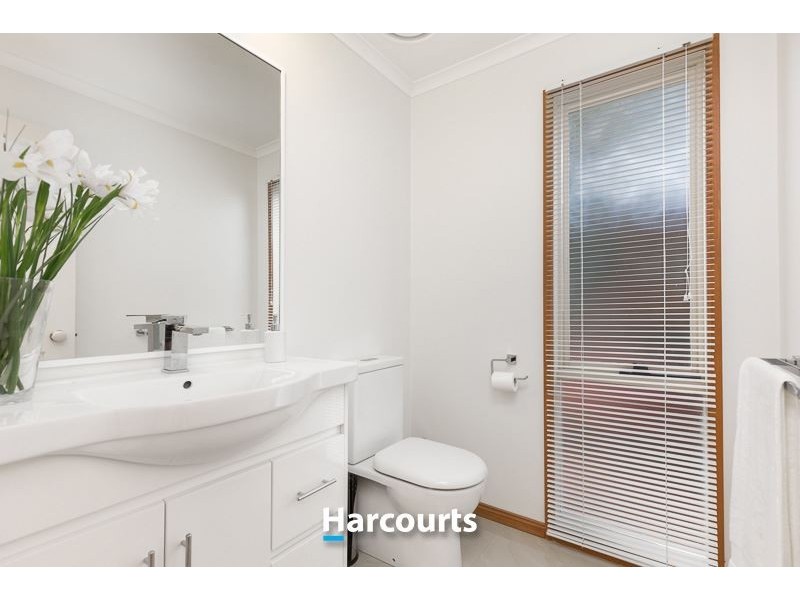 6 Werona Court, Berwick VIC 3806