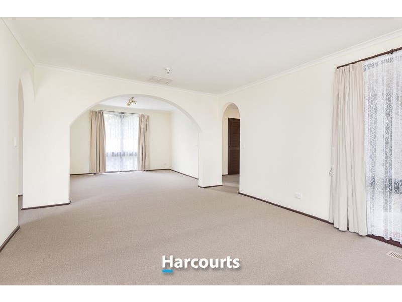 10 Kilberry Crescent, Hallam VIC 3803