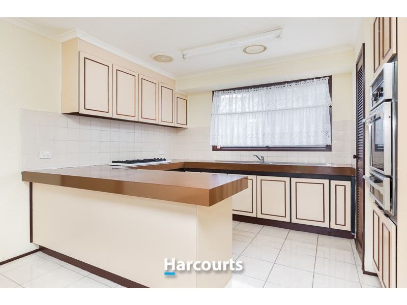 10 Kilberry Crescent, Hallam VIC 3803