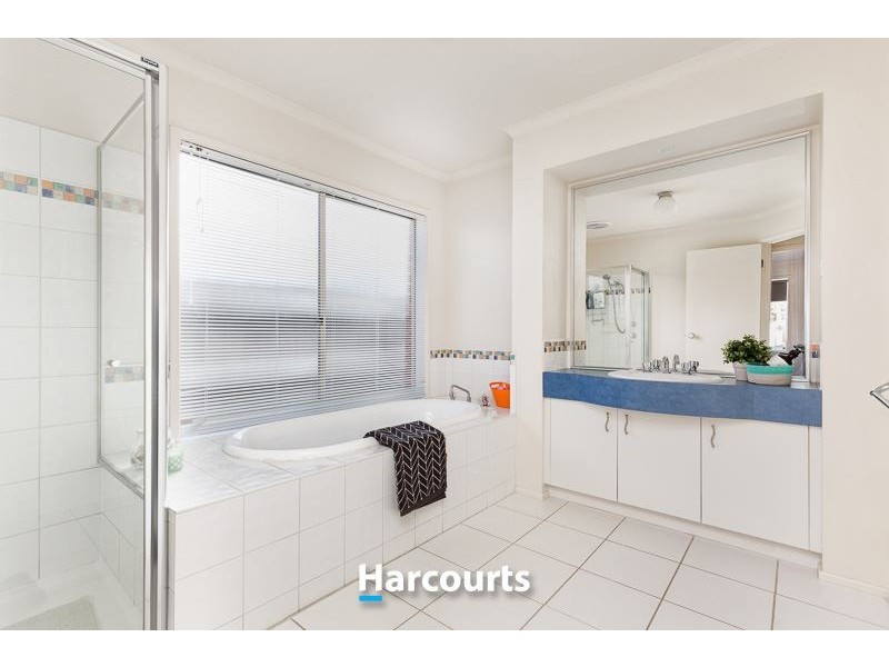 141 Golf Links Road, Berwick VIC 3806