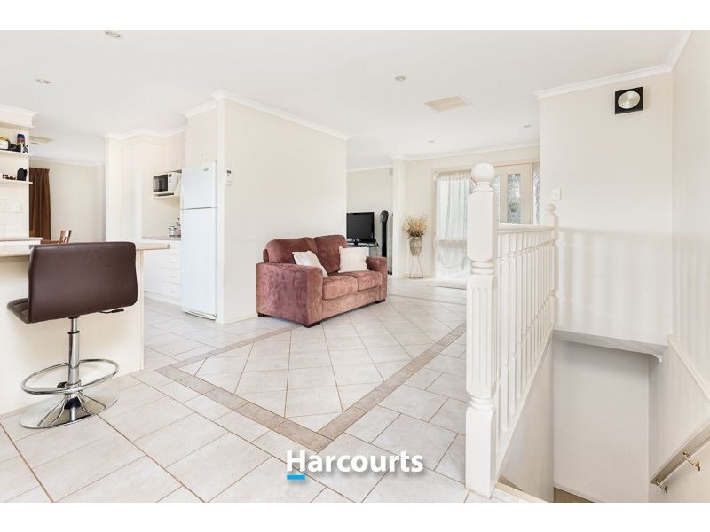 14 Outlook Drive, Berwick VIC 3806