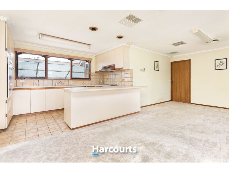 7 County Drive, Berwick VIC 3806