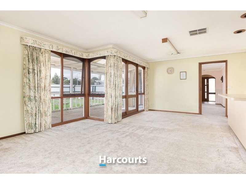 7 County Drive, Berwick VIC 3806