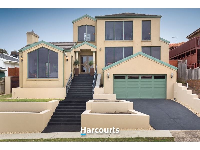 47 Lawrence Drive, Berwick VIC 3806