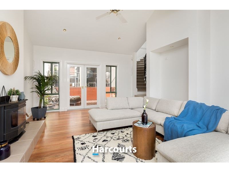 47 Lawrence Drive, Berwick VIC 3806