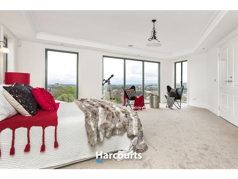 47 Lawrence Drive, Berwick VIC 3806