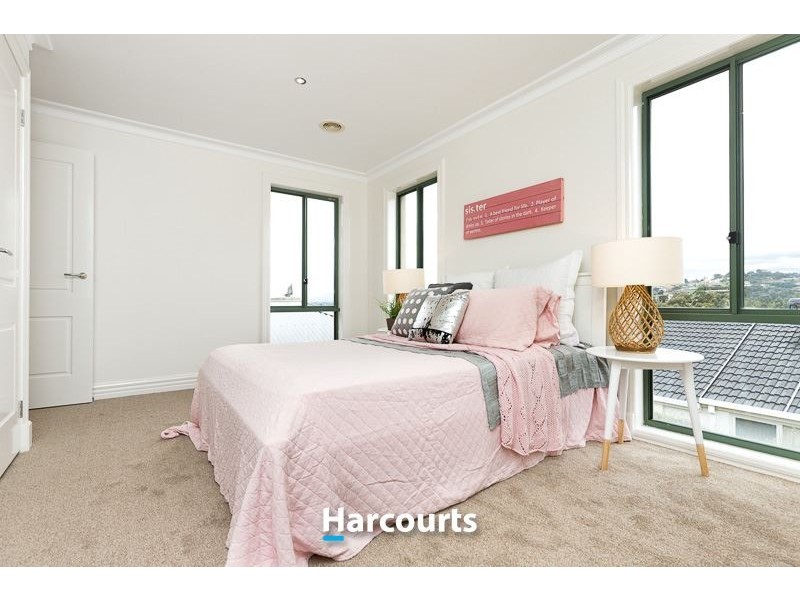 47 Lawrence Drive, Berwick VIC 3806