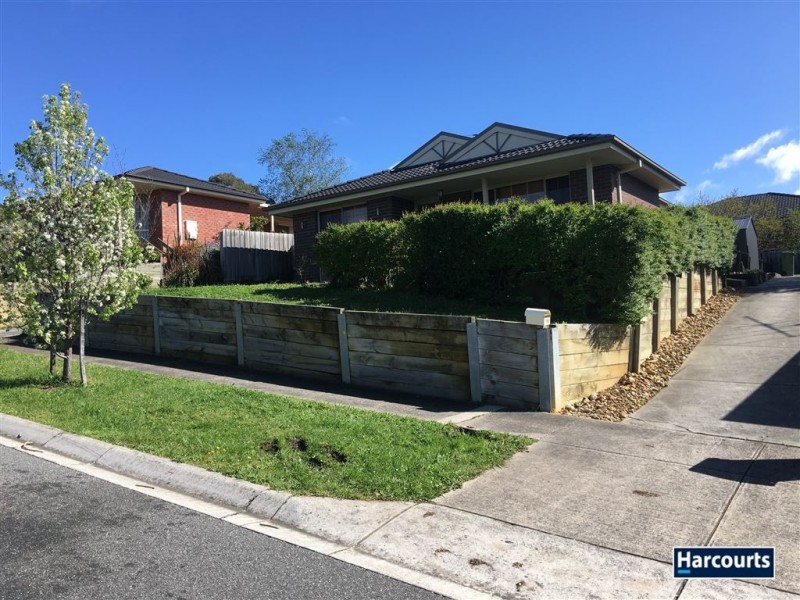 18 Ash Crescent, Pakenham VIC 3810