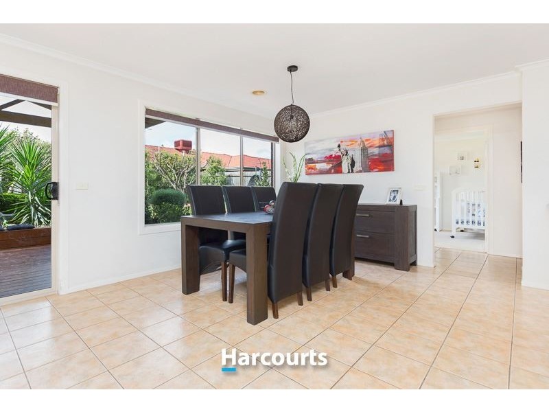 5 Ernest Crescent, Narre Warren South VIC 3805