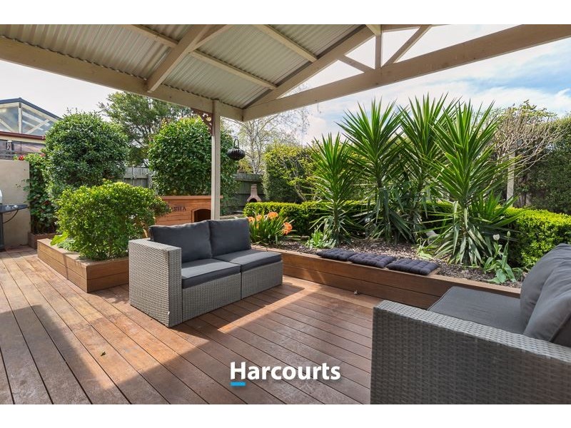 5 Ernest Crescent, Narre Warren South VIC 3805