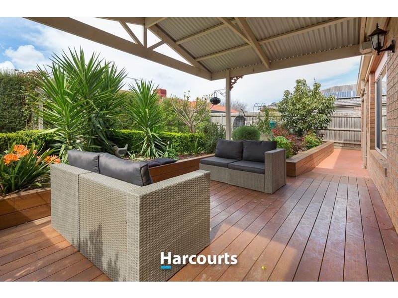 5 Ernest Crescent, Narre Warren South VIC 3805