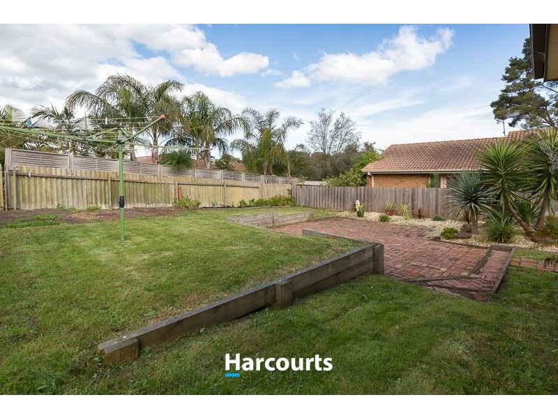 10 Mason Way, Berwick VIC 3806