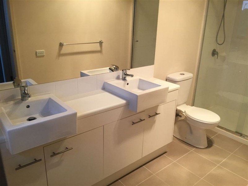 10 Petrel Circuit, Pakenham VIC 3810