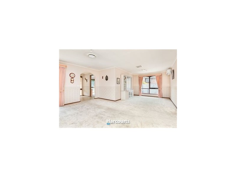 7 County Drive, Berwick VIC 3806