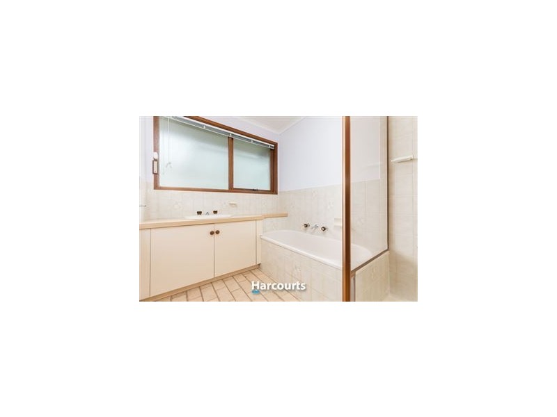 7 County Drive, Berwick VIC 3806