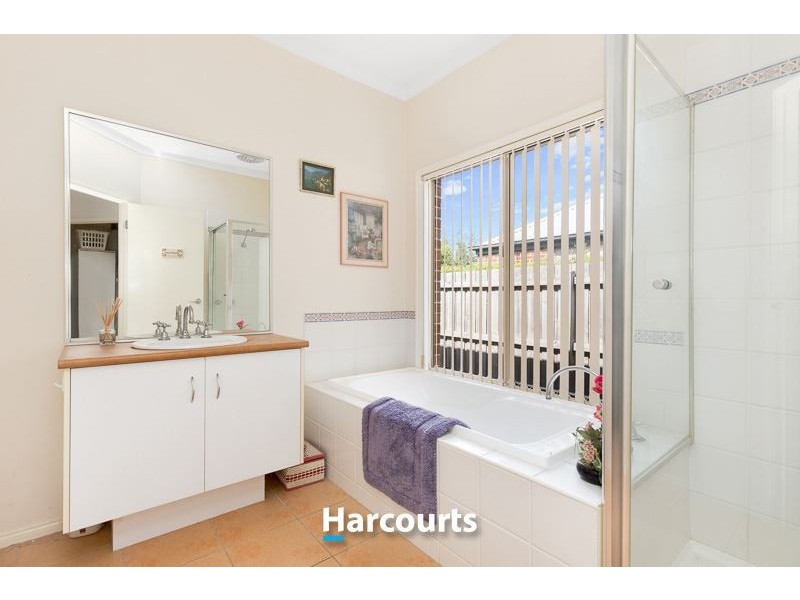 1 Pendulum Place, Berwick VIC 3806