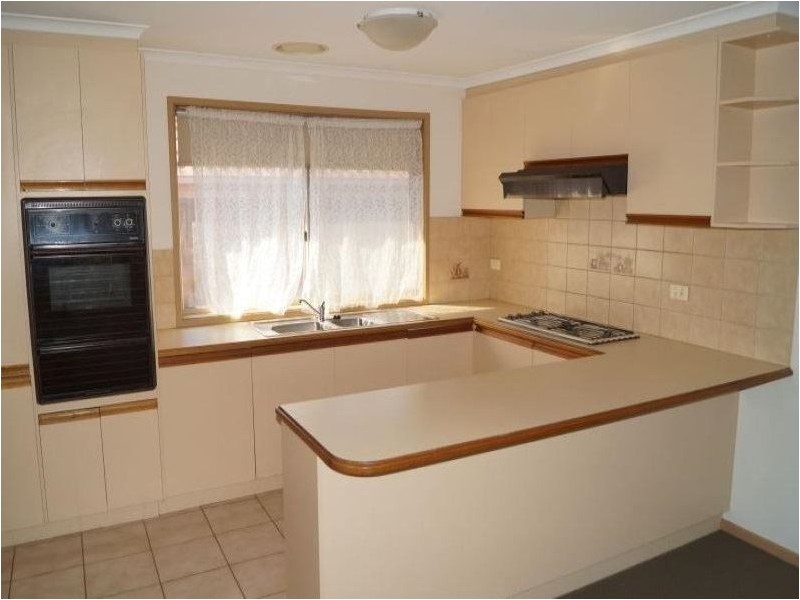 1/ 10 Azalea Court, Narre Warren VIC 3805