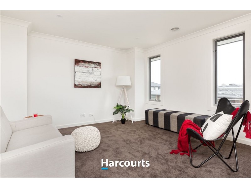 22 Hollingrove Avenue, Clyde North VIC 3978