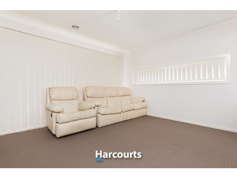 13 Brocker Street, Clyde North VIC 3978