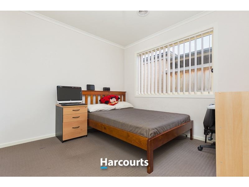 13 Brocker Street, Clyde North VIC 3978