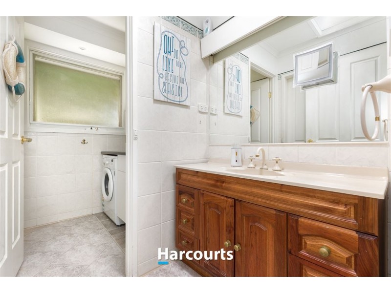 9 St James Court, Narre Warren VIC 3805