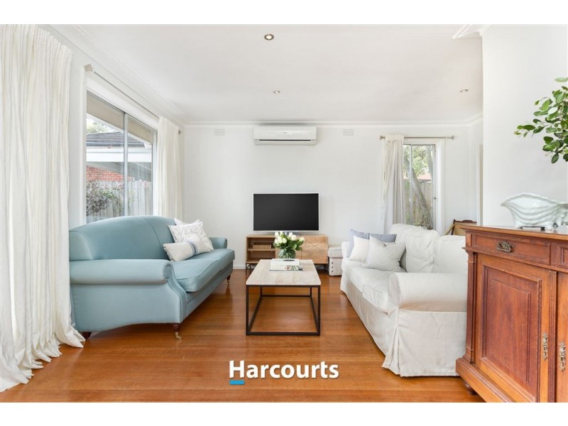 8 York Road, Berwick VIC 3806