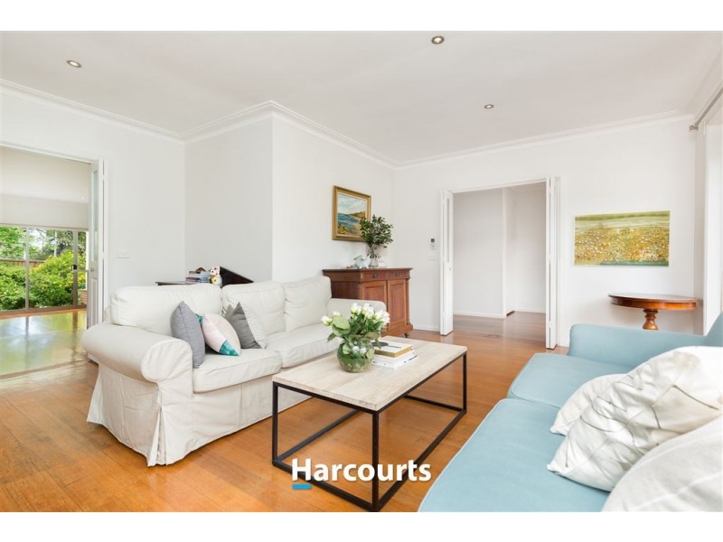 8 York Road, Berwick VIC 3806