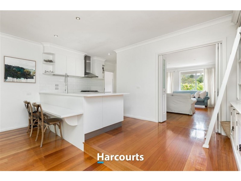 8 York Road, Berwick VIC 3806