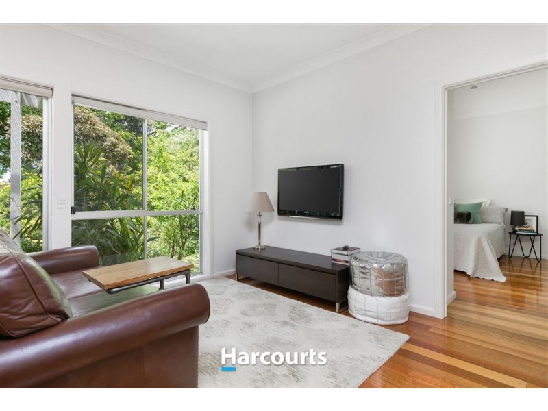 8 York Road, Berwick VIC 3806