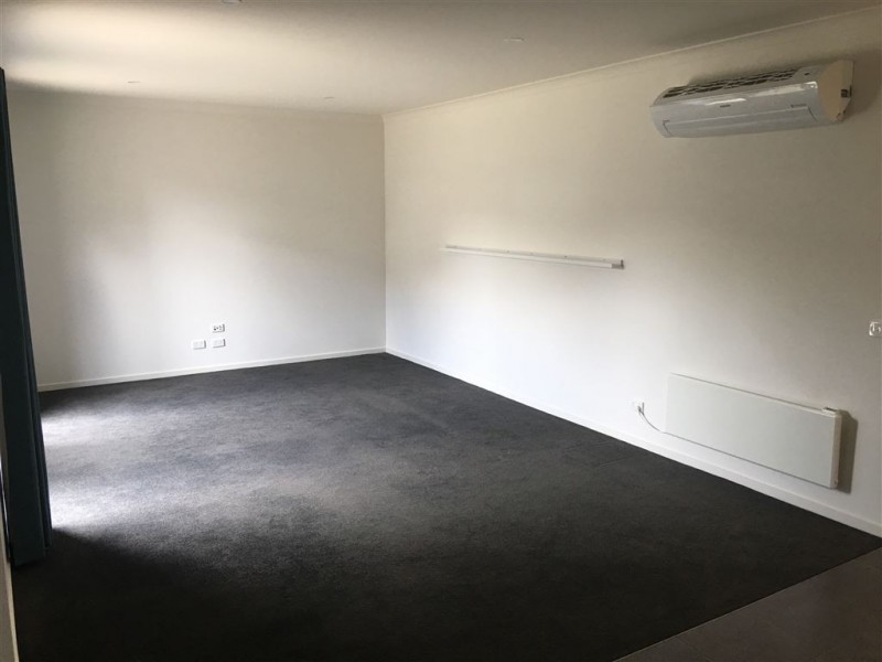 21 Curran Drive, Officer VIC 3809