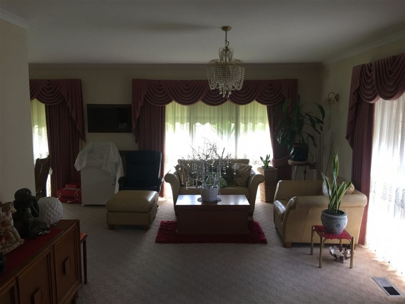 17 Coniston Avenue, Berwick VIC 3806