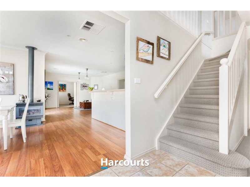 15 Littlecroft Avenue, Narre Warren South VIC 3805
