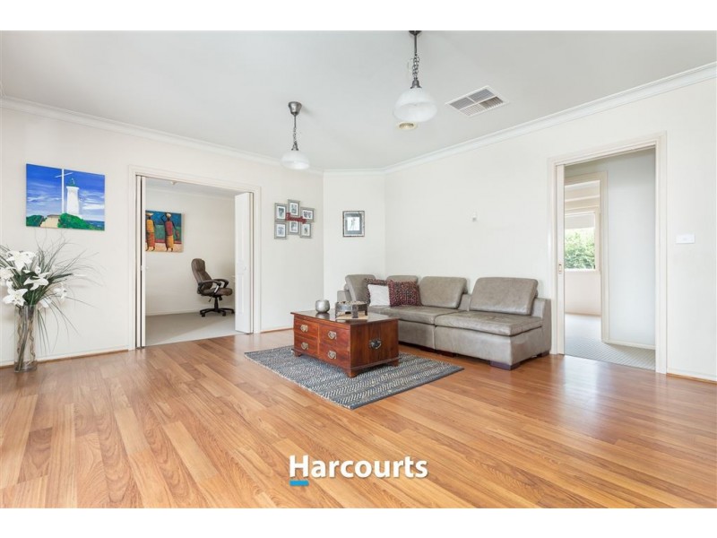 15 Littlecroft Avenue, Narre Warren South VIC 3805