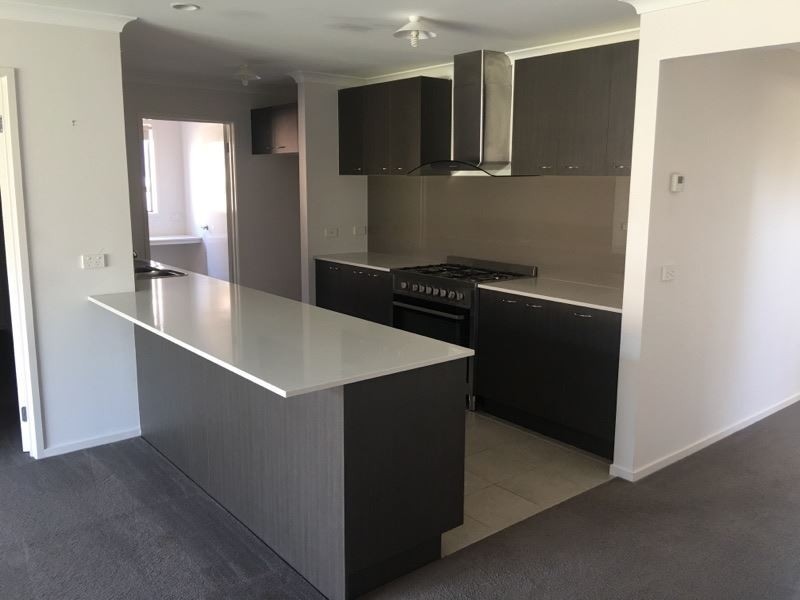 49 Gregson Grove, Lyndhurst VIC 3975