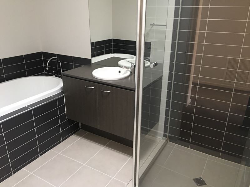 49 Gregson Grove, Lyndhurst VIC 3975