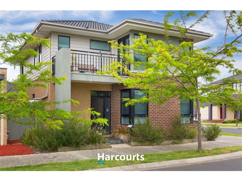 8 Petrel Circuit, Pakenham VIC 3810