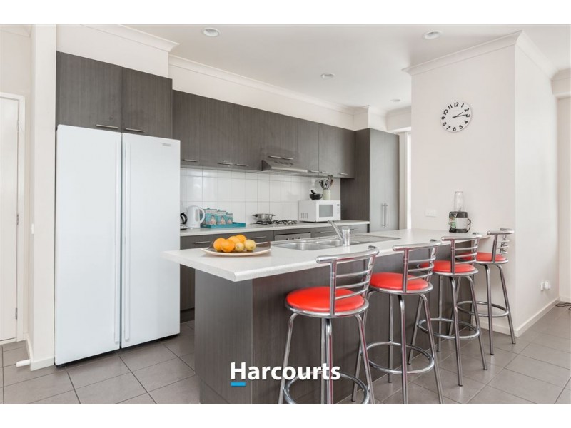 8 Petrel Circuit, Pakenham VIC 3810