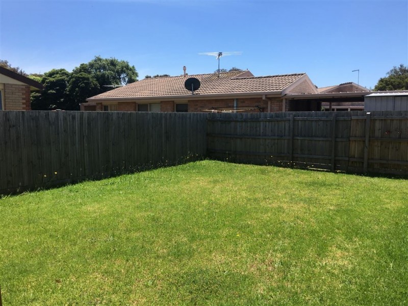 29 Warren Close, Narre Warren VIC 3805