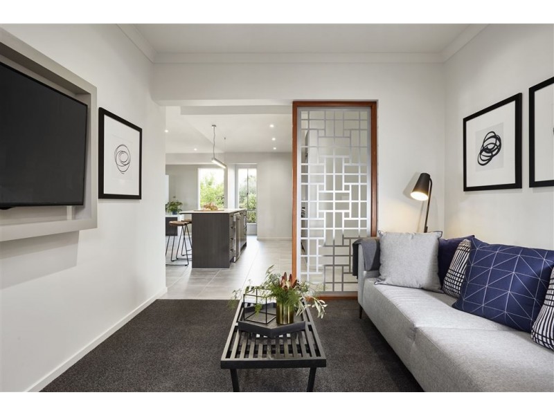 24 Welsh Crescent, Clyde North VIC 3978