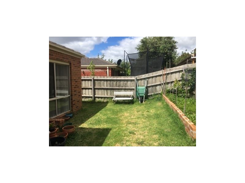 135 Bemersyde Drive, Berwick VIC 3806