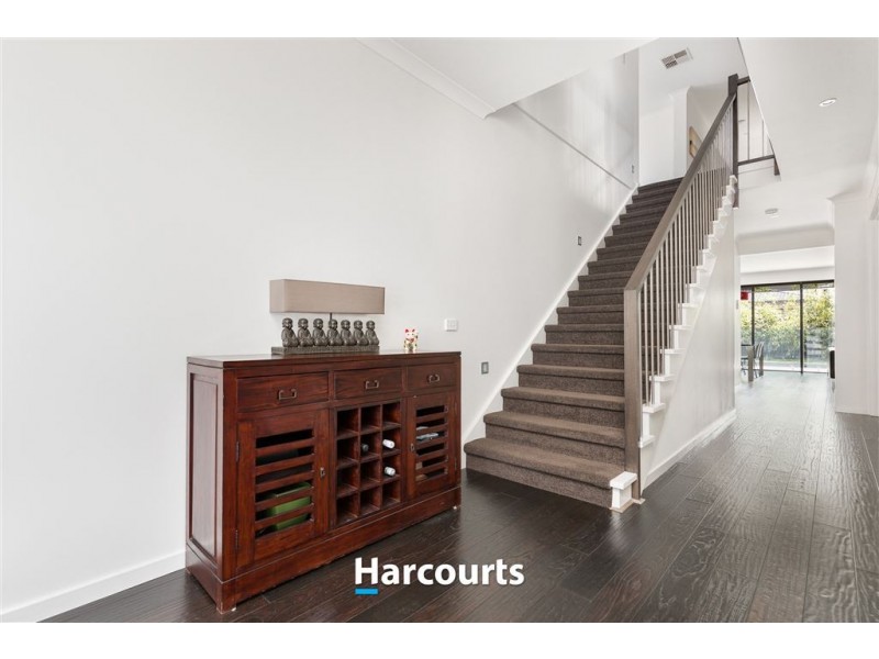9 Serene Way, Clyde North VIC 3978