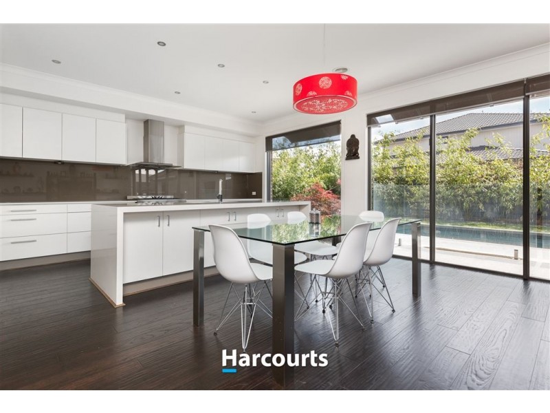 9 Serene Way, Clyde North VIC 3978