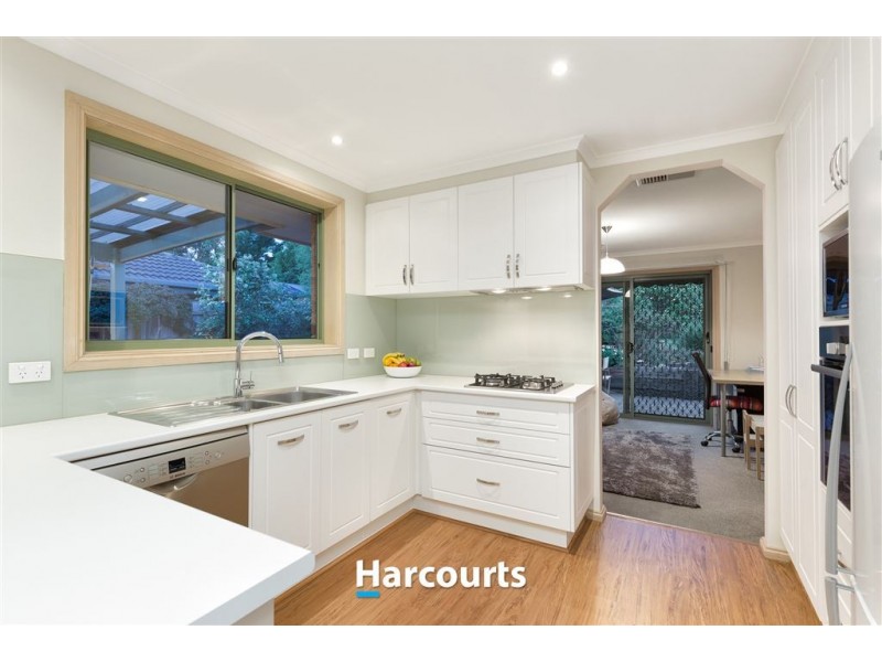 64 Lake View Drive, Narre Warren South VIC 3805